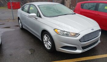 2016 Ford Fusion SE full