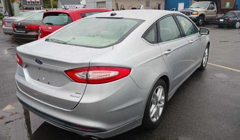 2016 Ford Fusion SE full