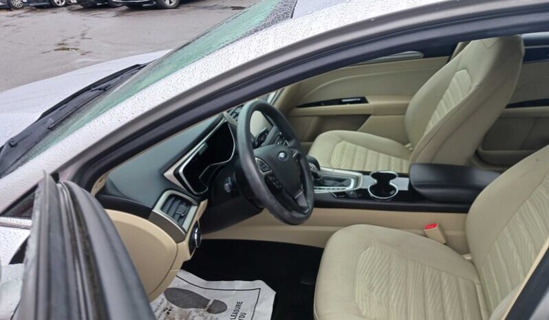 2016 Ford Fusion SE full