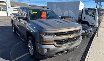 2017 Chevrolet Silverado 1500 LT full