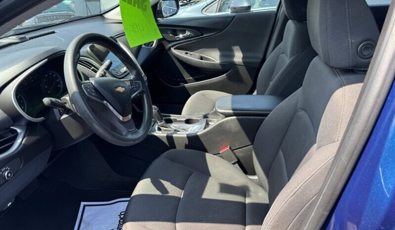 2019 Chevrolet Malibu LS full