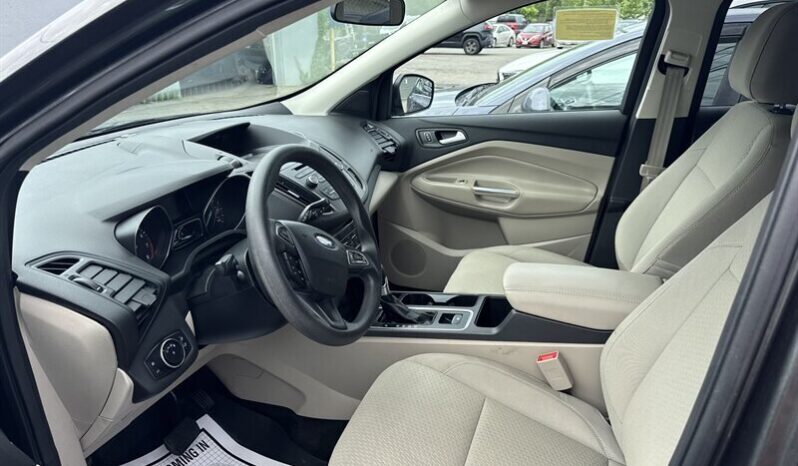 2017 Ford Escape SE full