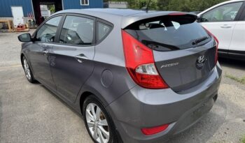 2013 Hyundai ACCENT SE full