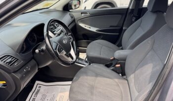 2013 Hyundai ACCENT SE full