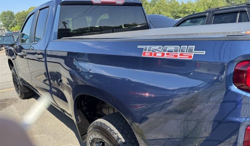 2019 Chevrolet Silverado 1500 Custom Trail Boss full