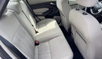 2015 Ford Focus SE full
