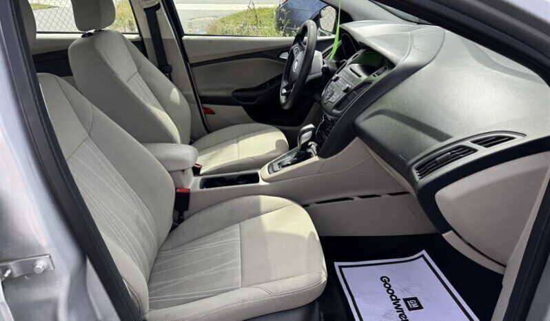 2015 Ford Focus SE full