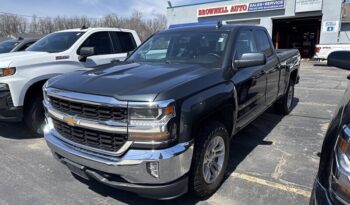 2017 Chevrolet Silverado 1500 LT full