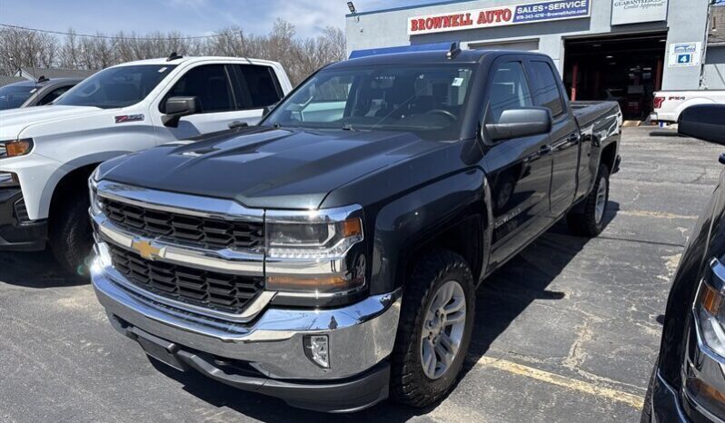 2017 Chevrolet Silverado 1500 LT full