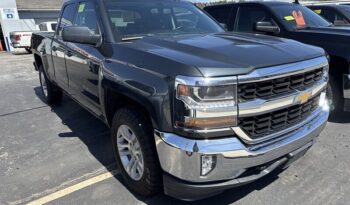 2017 Chevrolet Silverado 1500 LT full