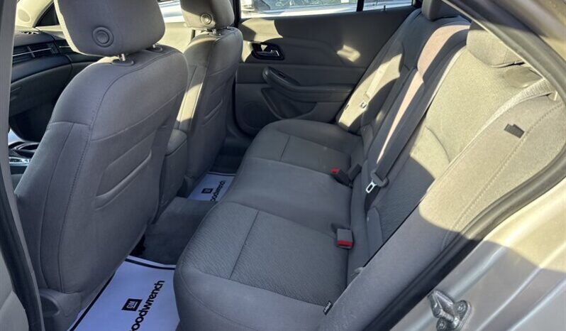 2015 Chevrolet Malibu LS full
