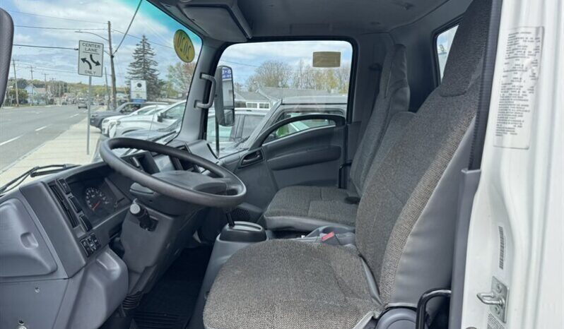 2020 Isuzu NPR NPR-HD full