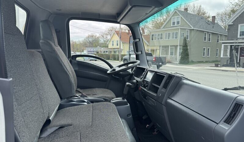2020 Isuzu NPR NPR-HD full