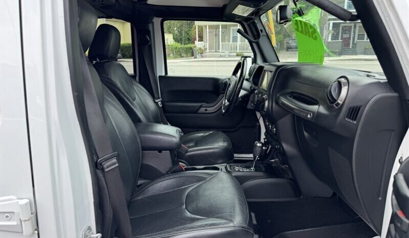 2018 Jeep Wrangler JK Unlimited Sahara full